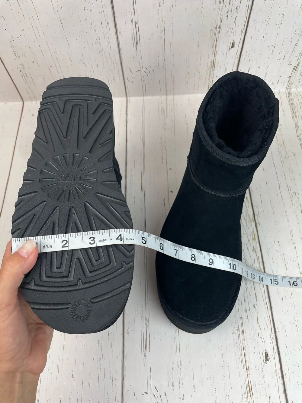 UGG mini platform